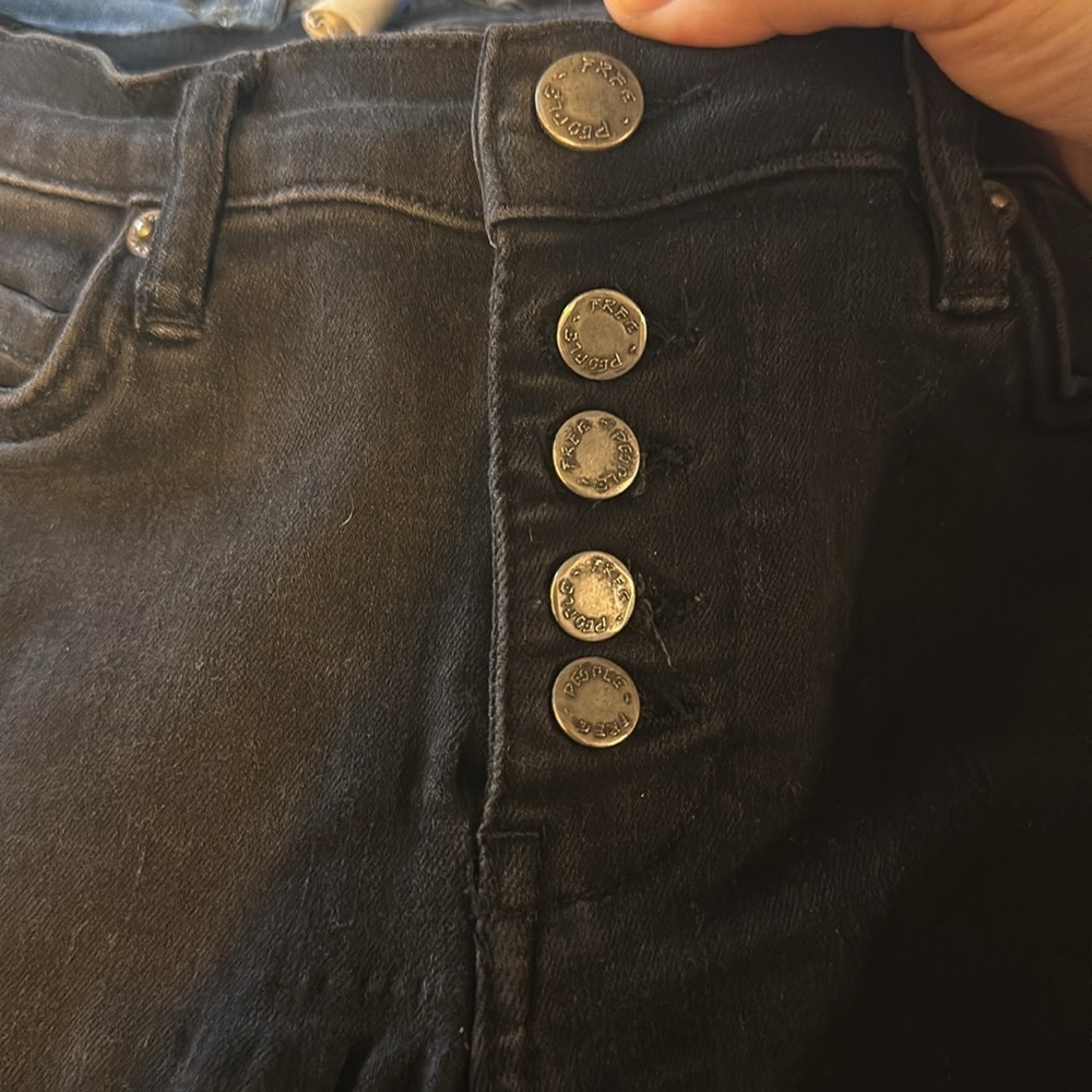 FREEPEOPLE black raw hem skinny jeans - Picture 3 of 6